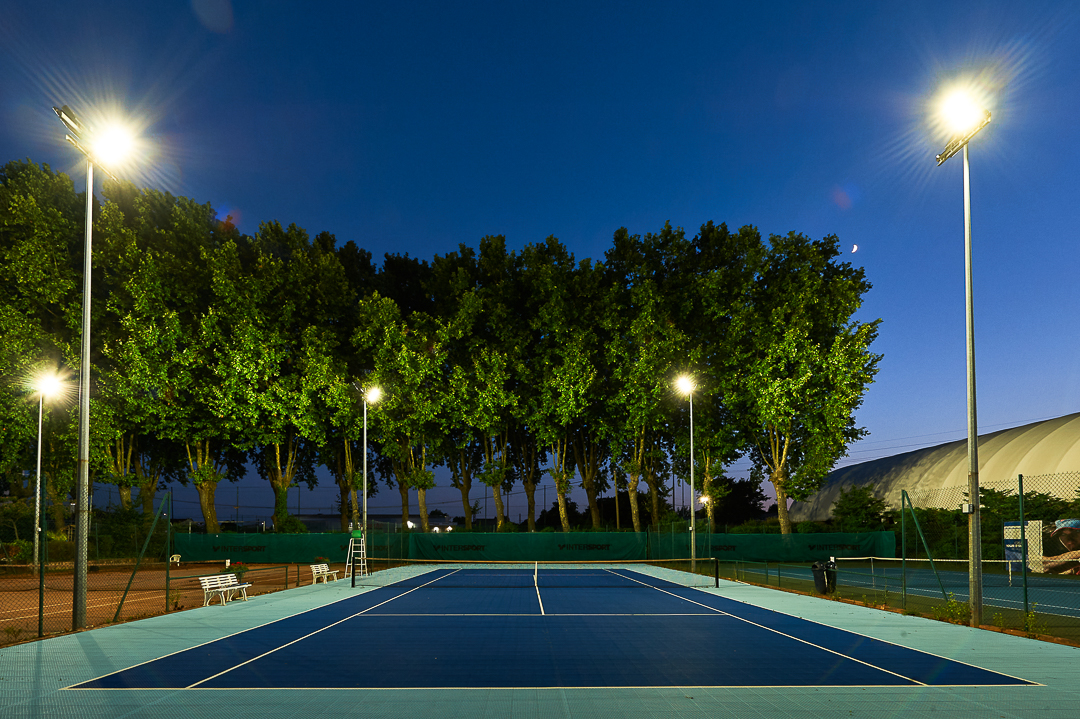 Modernisation d'éclairage et d'une installation électrique dans un club de tennis à Bordeaux en Gironde (33)